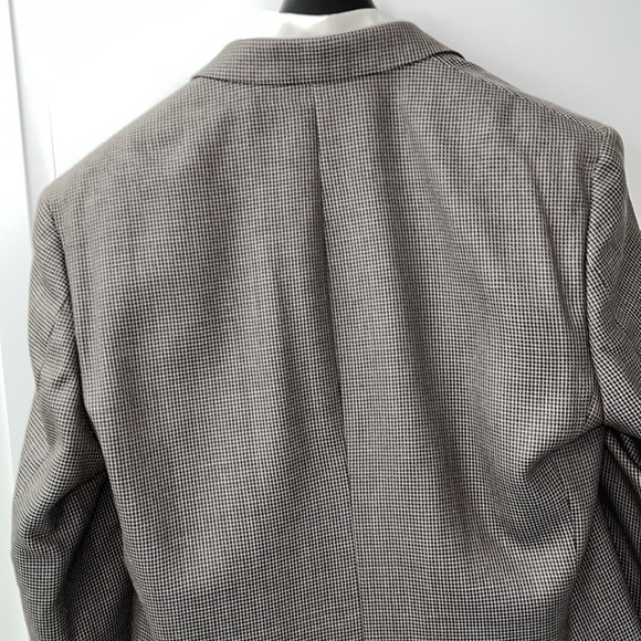 Calvin Klein Sports Jacket in EUC.42L 70% Wool @ 30% Silk. - Picture 10 of 14